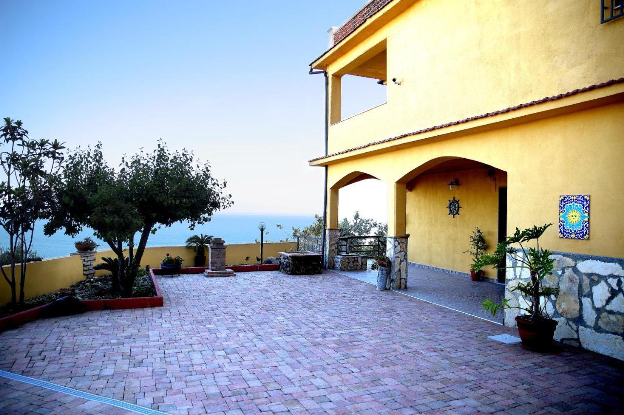 Villa Yellow House Licata Eksteriør billede